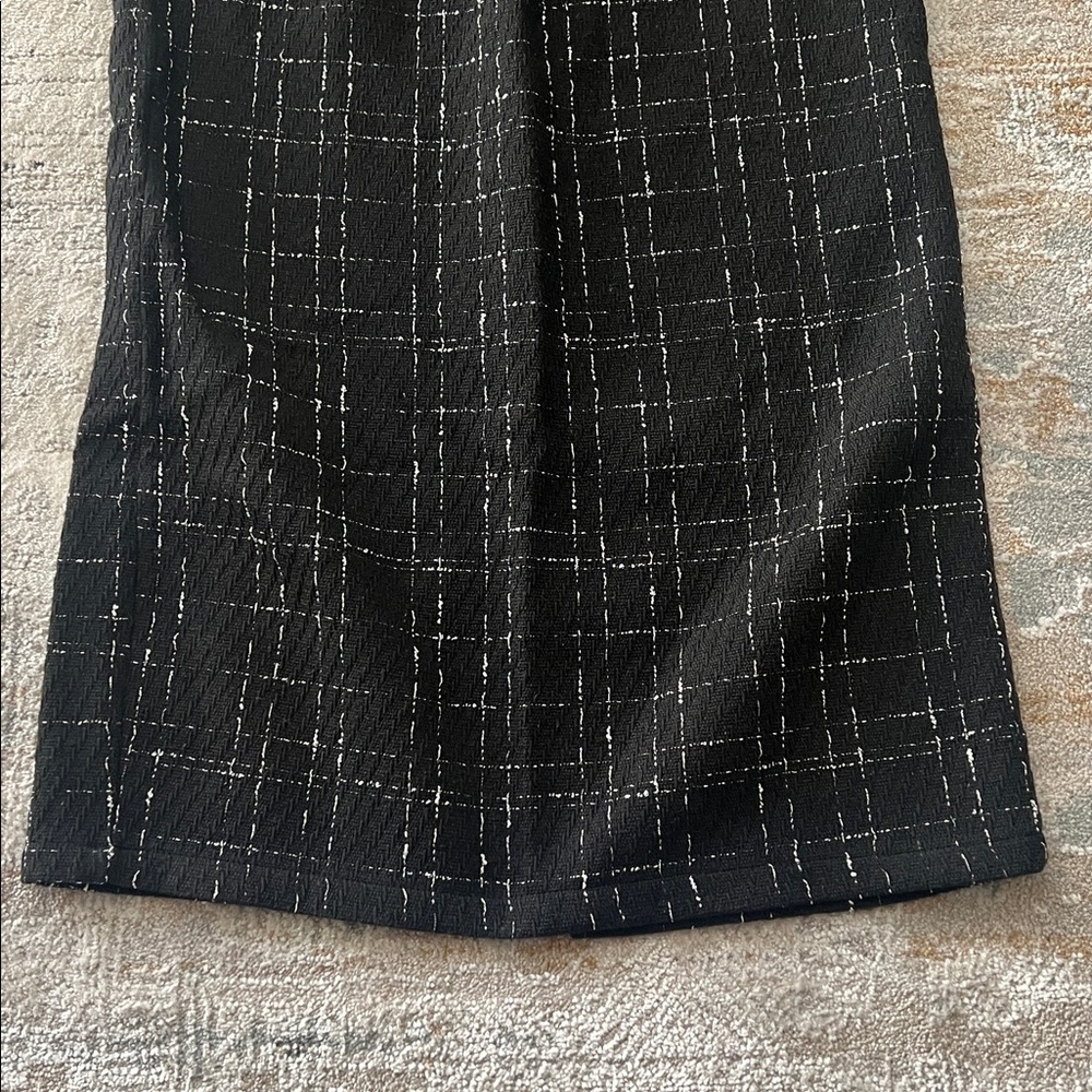 ‼️ Black and White Plaid Two-Piece Set ‼️ - Picture 4 of 5